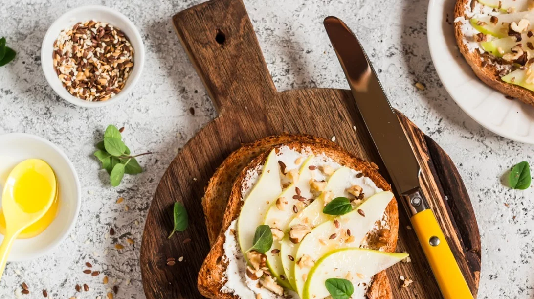 Διατροφή πλούσια σε πρωτεΐνες, βιταμίνες, φυτικές ίνες: 9 τρόποι για να εμπλουτίσεις ακόμα περισσότερο ένα γεύμα