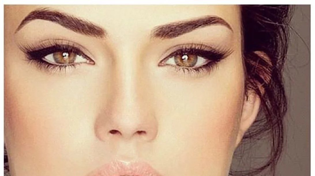 Βίντεο: Να πώς γίνεται η τέλεια γραμμή eyeliner (το δοκίμασα)