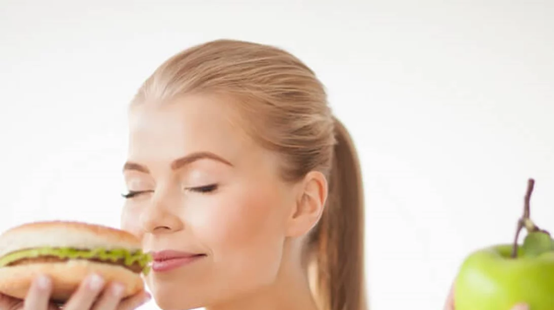 Τι έδειξε έρευνα marketing για τις υγιεινές και ανθυγιεινές τροφές;