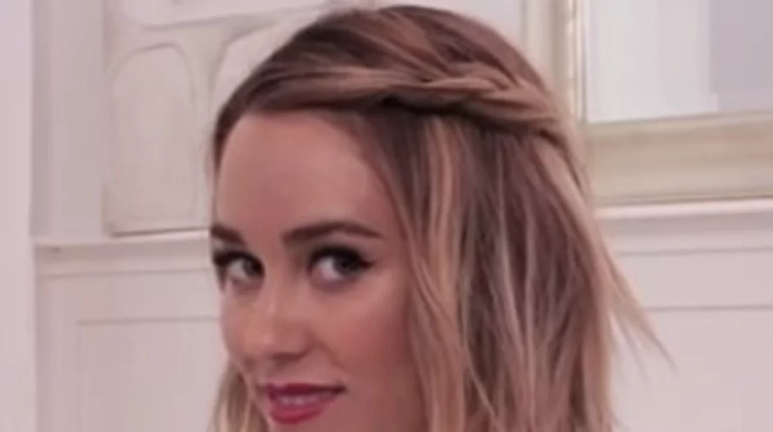 Πώς να φτιάξεις την ωραιότερη πλεξούδα για κοντά μαλλιά