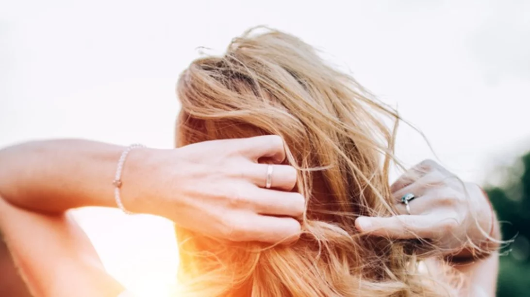 5 top συμβουλές για σγουρά μαλλιά