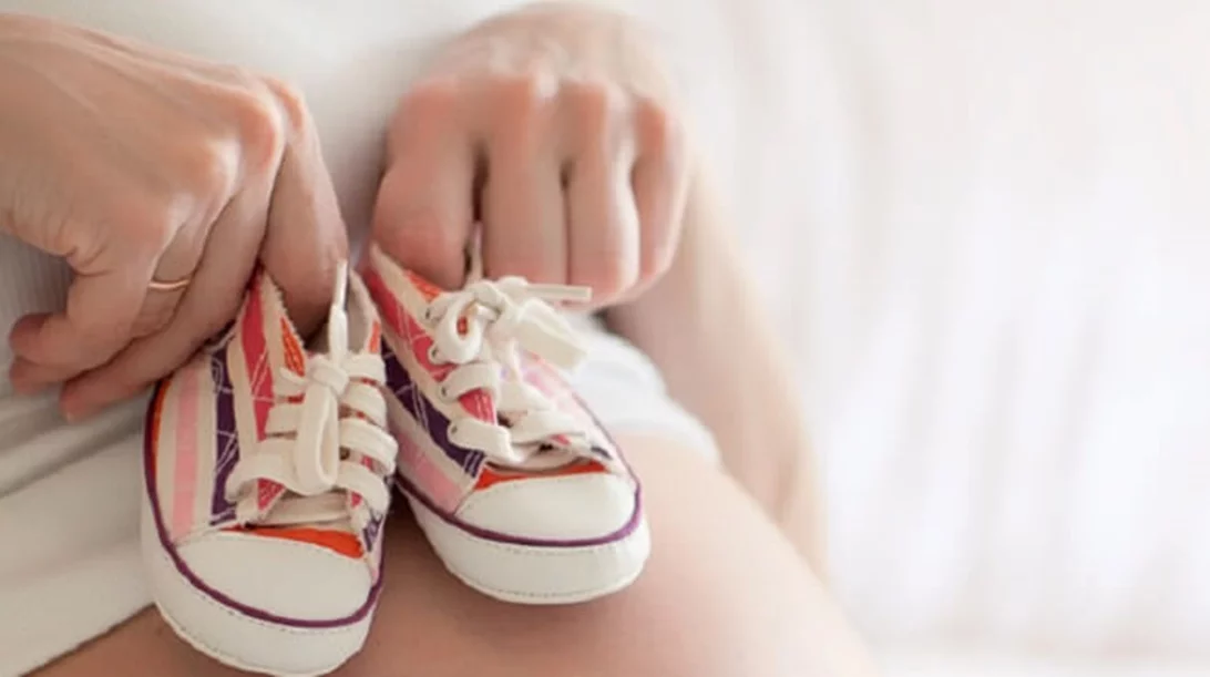 Κατάψυξη ωαρίων και υαλοποίηση: Πότε να την κάνεις και έχει σημασία η ηλικία;