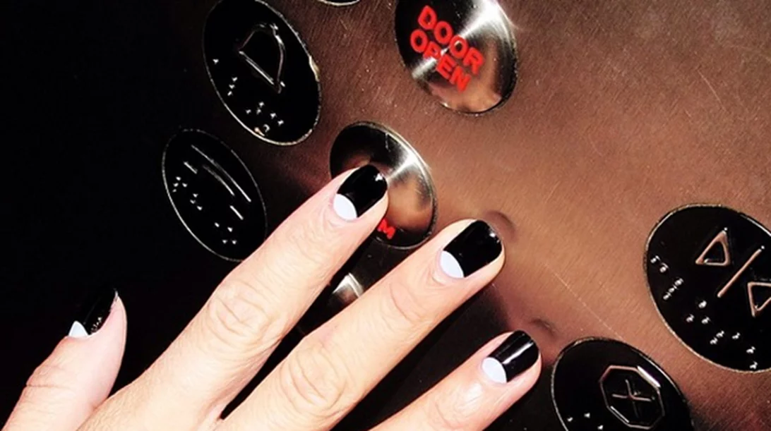 Φανταστικές ιδέες για ανάποδο γαλλικό μανικιούρ στα νύχια το φθινόπωρο!