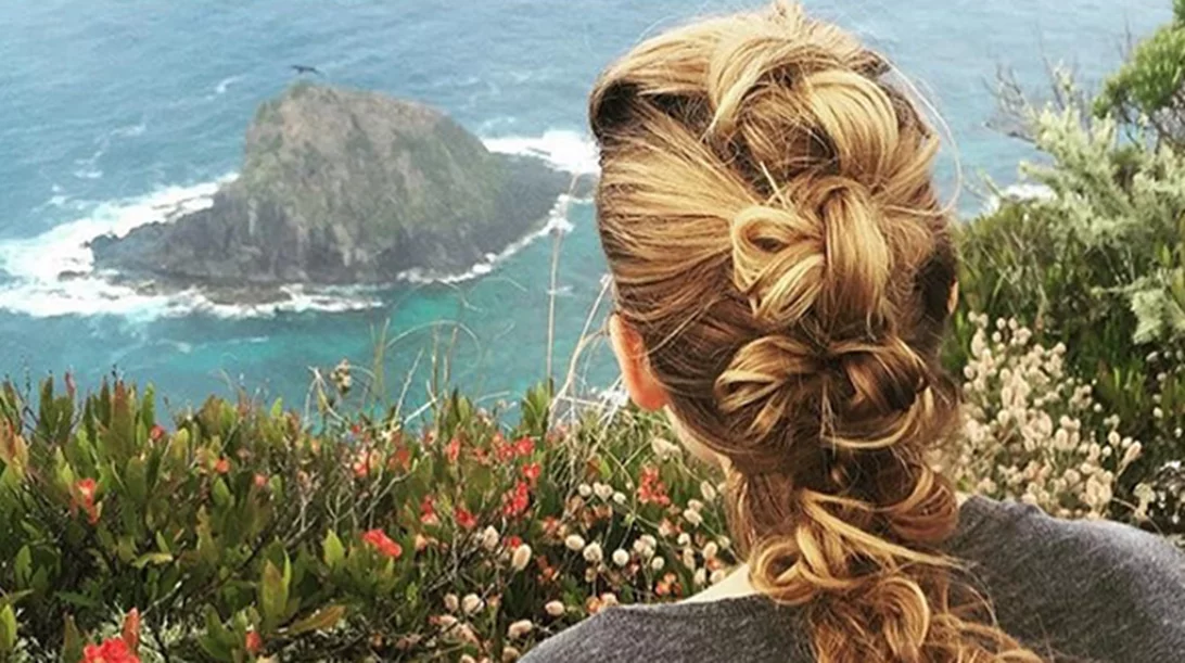 Κάνε χτενίσματα με πλεξούδες (όπως τη συγκλονιστική πλεξούδα της Blake Lively)