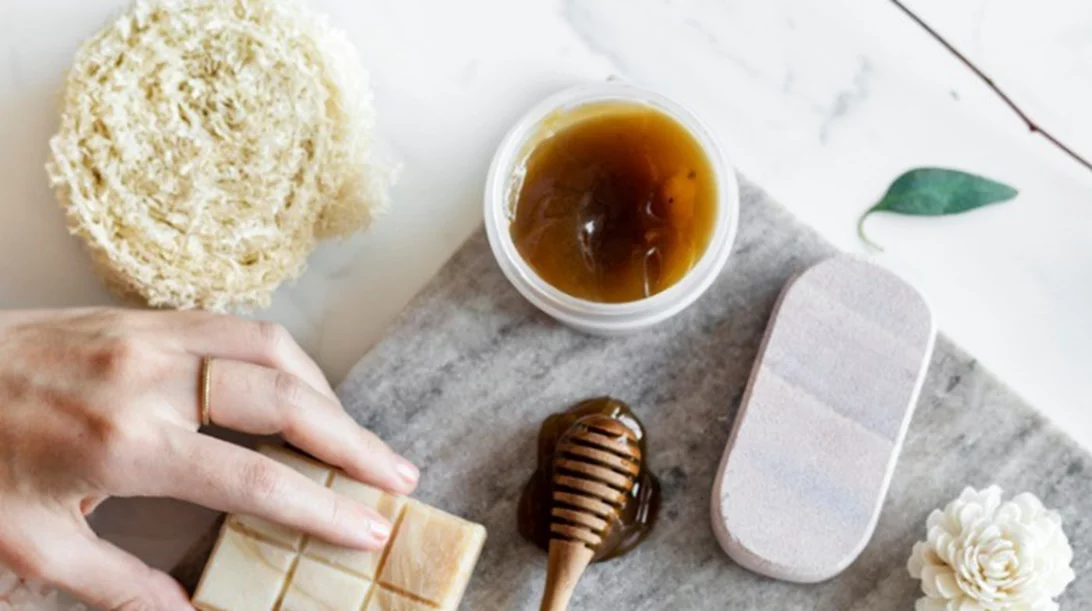 Πώς να φτιάξω καλλυντικά μόνη μου; Η beauty editor μάς δίνει τα 3 εύκολα βήματα!