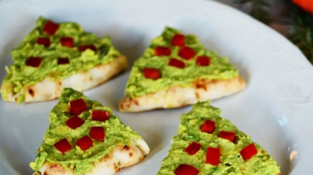 Πίτα με αβοκάντο σαν χριστουγεννιάτικο δεντράκι