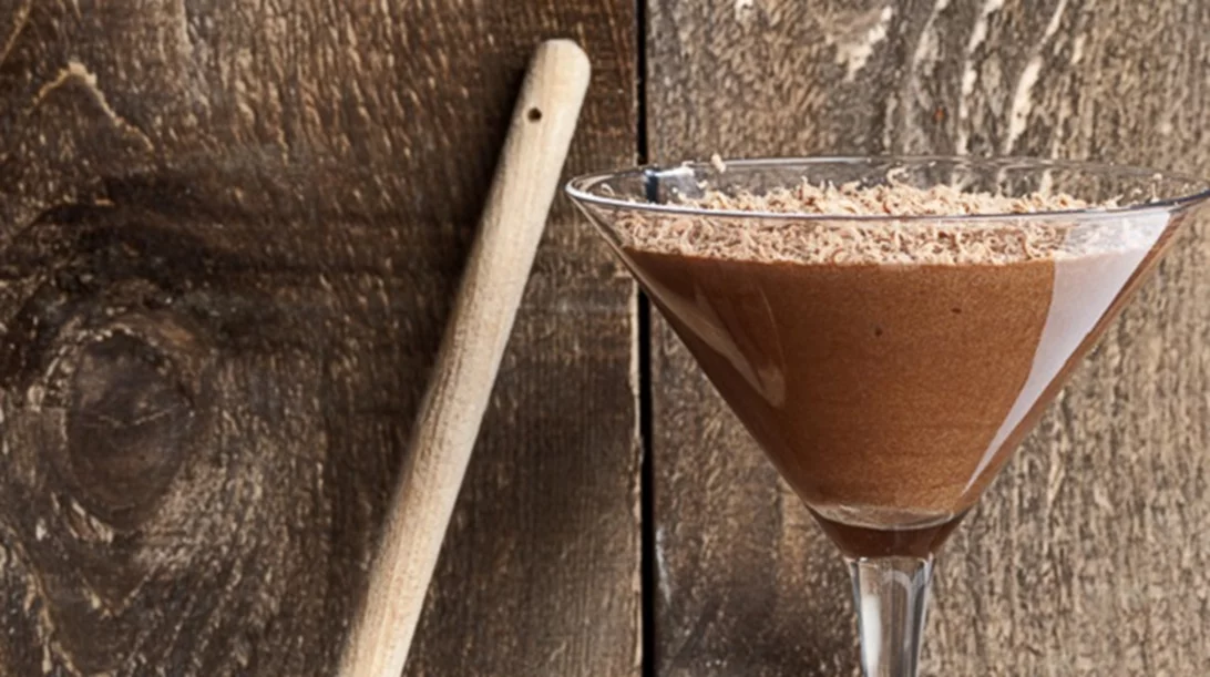 Shape Tested: Μους με μαύρη σοκολάτα (χωρίς αυγά, γάλα, ζάχαρη!)