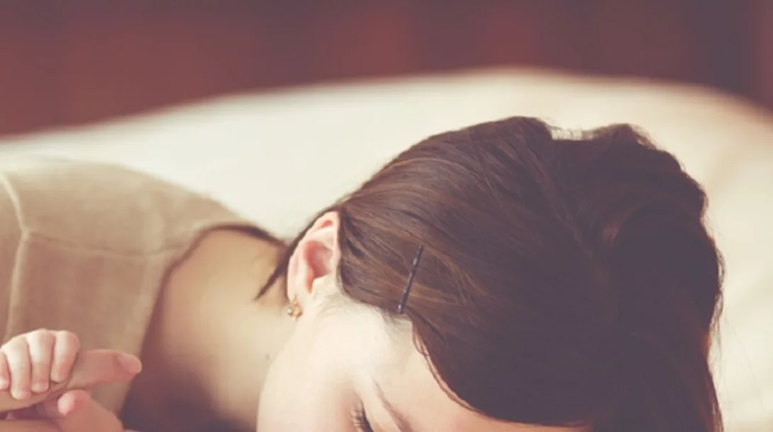 Οδηγός «επιβίωσης»  για νέες μαμάδες τις πρώτες 6 εβδομάδες με το μωρό