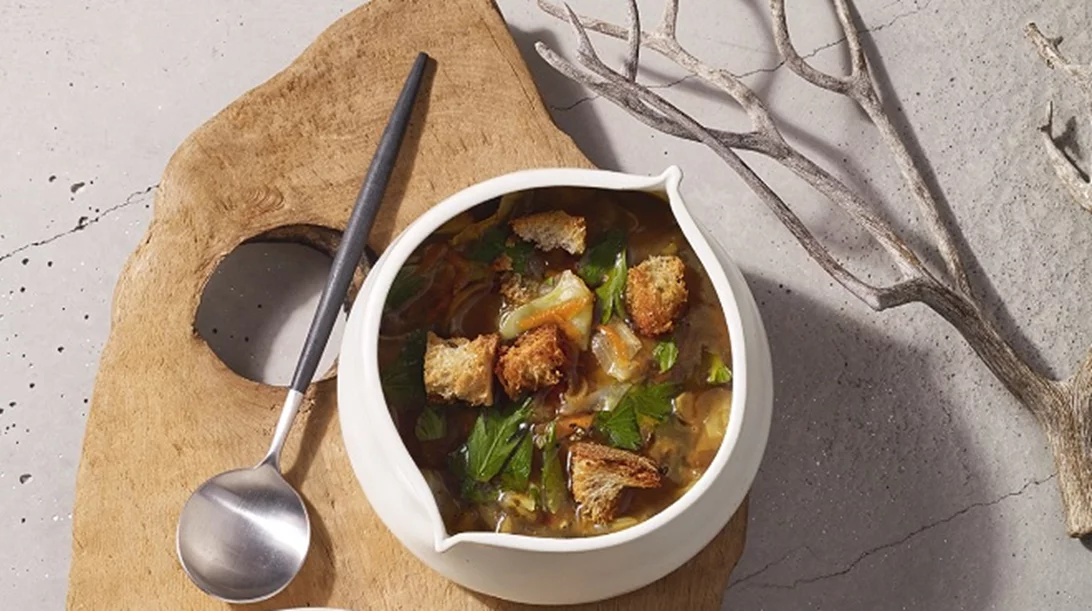 Πικάντικη λαχανόσουπα με κρουτόν σίκαλης και σούπερ γεύση