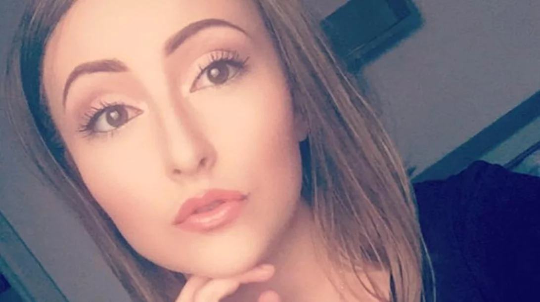 Αυτή η γυναίκα δείχνει πραγματικά πώς μοιάζει μία κρίση πανικού!