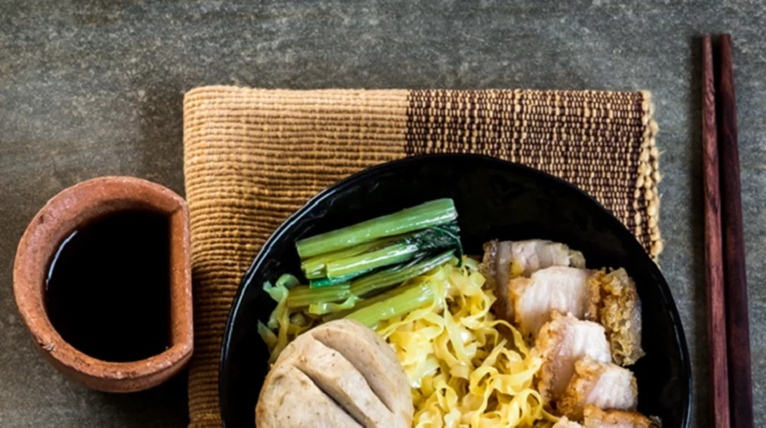 #ShapeTaperaki: Ασιατικό μπολ με νουντλς και σος σόγιας