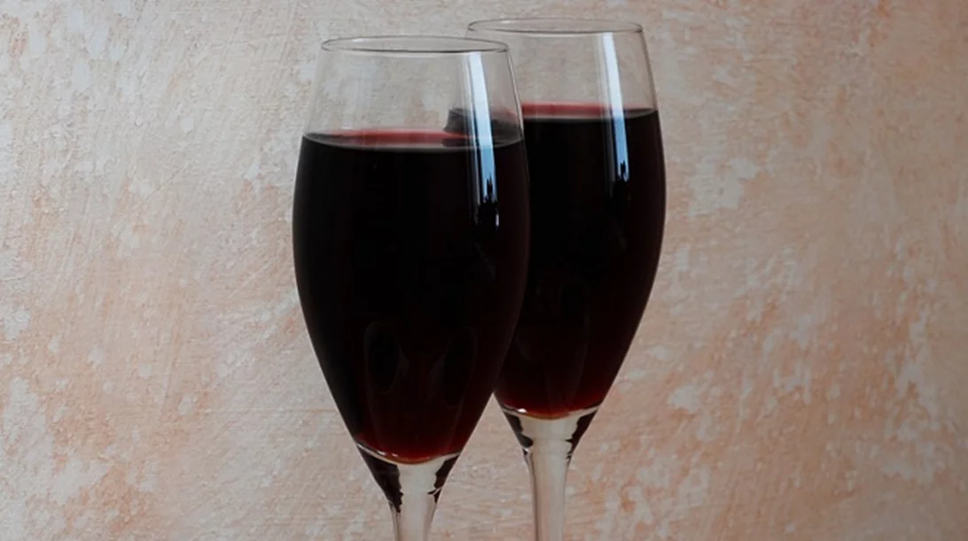 Εξαιρετικά νέα: Το κρασί και ο καφές είναι το ίδιο ευεργετικά για την υγεία του εντέρου