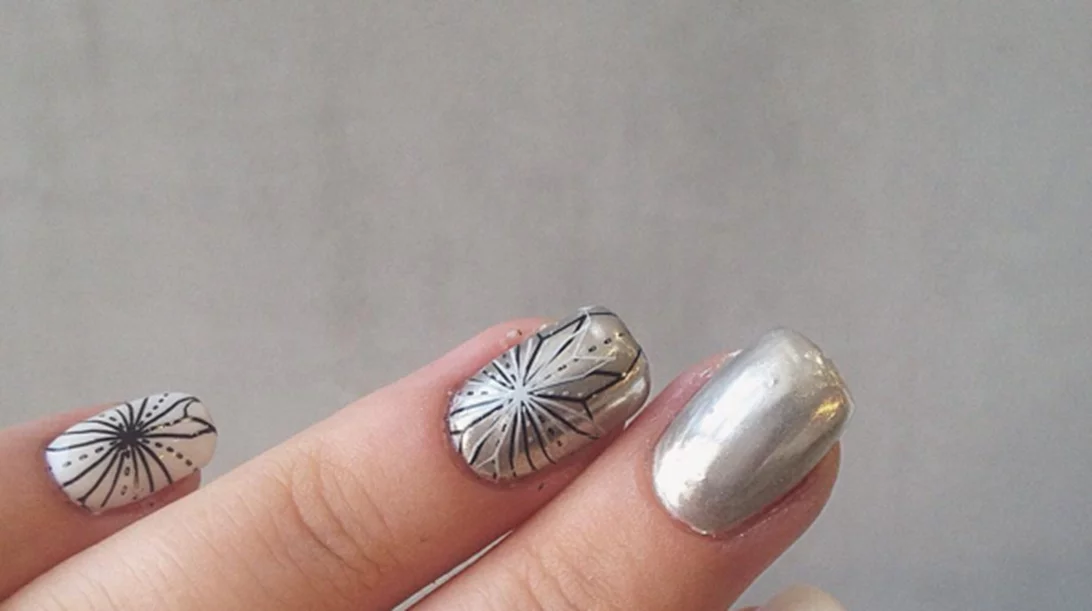 Σχέδια στα νύχια: 10 super τάσεις για να δοκιμάσεις τώρα! (Οι nail experts μας δείχνουν ιδέες για το χειμώνα)
