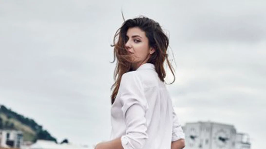 Αυτό το τζιν παντελόνι δημιουργήθηκε για αληθινές γυναίκες