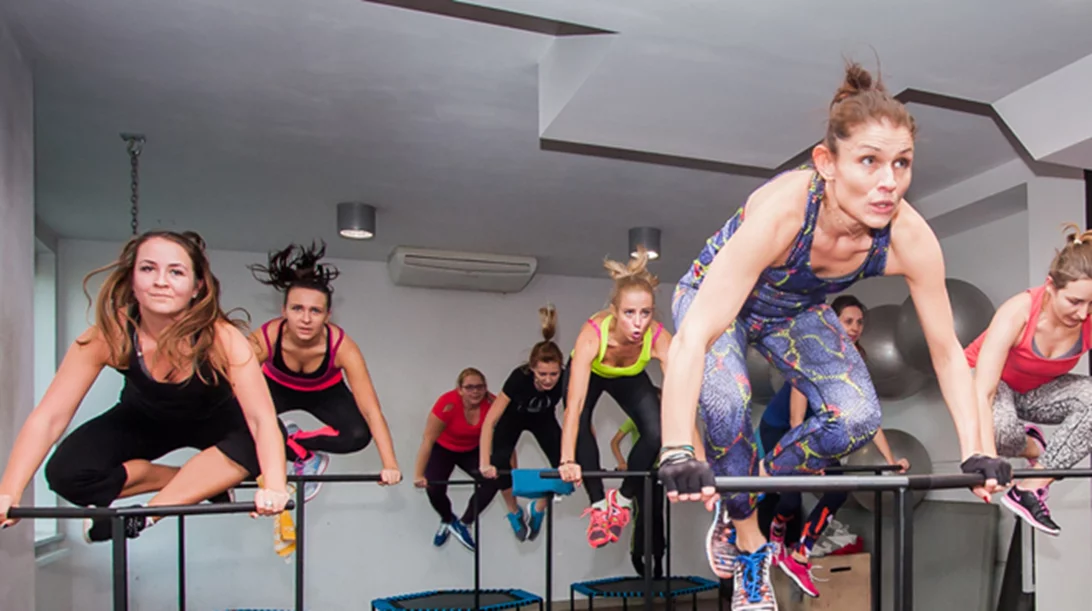 Δοκίμασα Jumping Fitness και -δεν θα το πίστευα, αλλά- είναι ο πιο fun τρόπος για να ΚΑΙΣ ΠΟΛΥ λίπος!