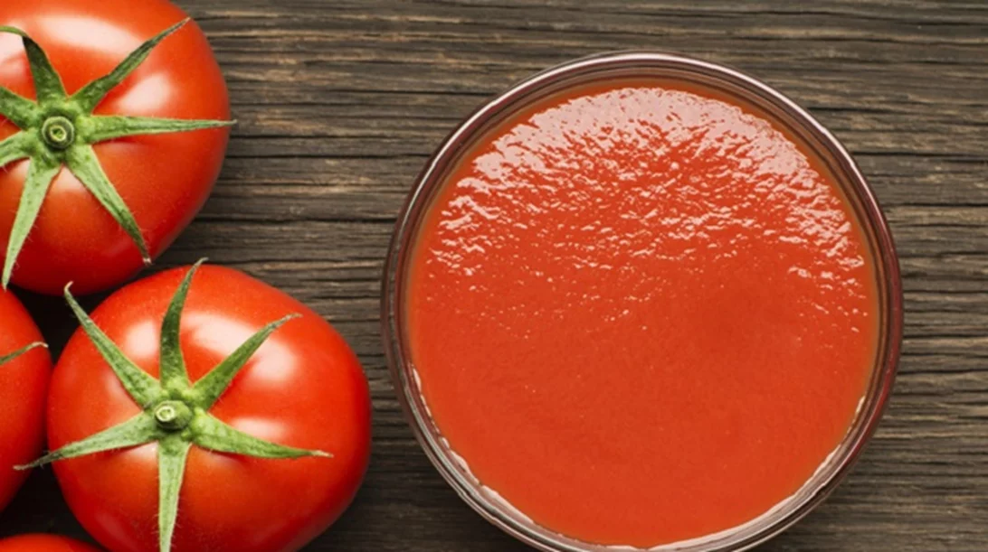 Φάε ντομάτα τώρα που είναι στην εποχή της!
