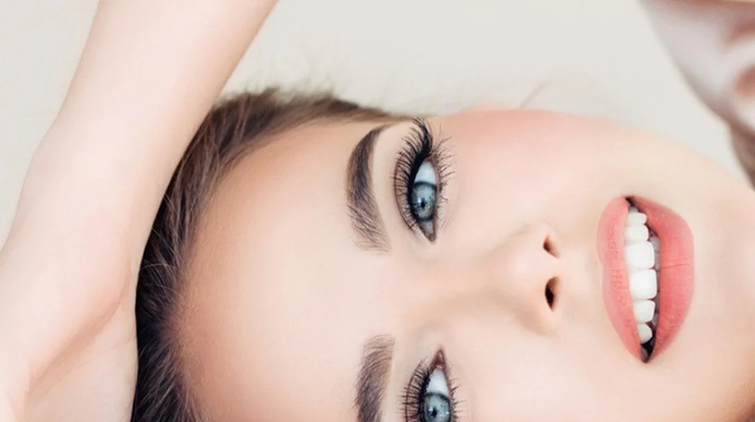 Τα 10 απαραίτητα προϊόντα ομορφιάς σύμφωνα με τη beauty expert