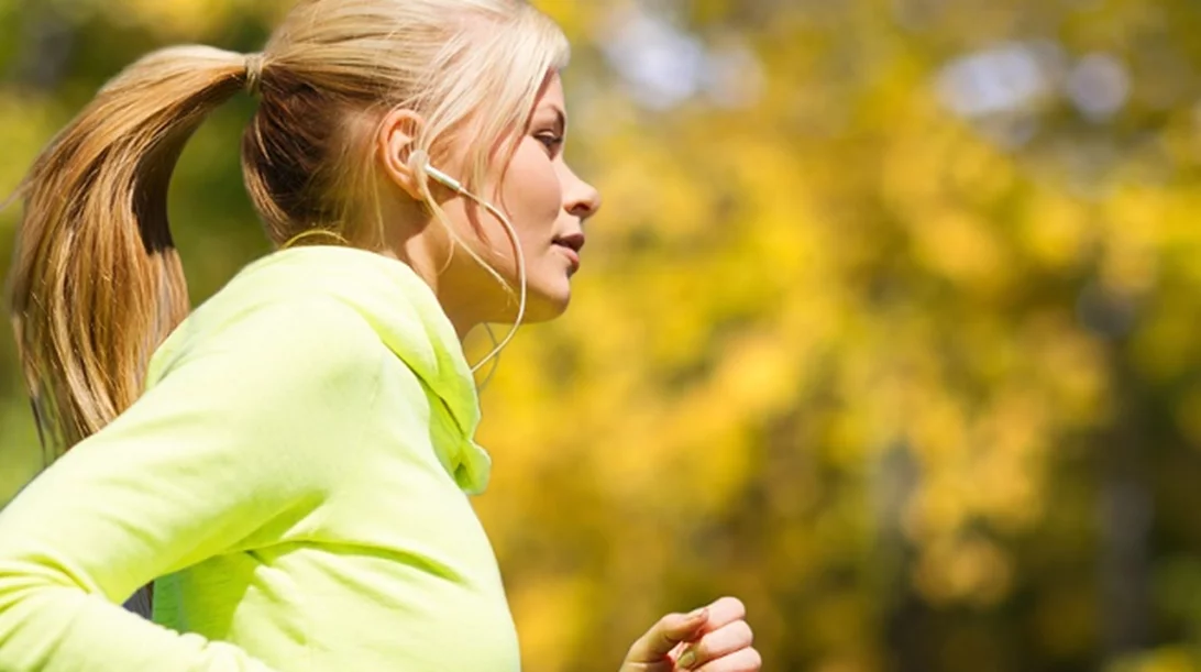 Το τρέξιμο σε κάνει πιο έξυπνη σύμφωνα με τους επιστήμονες