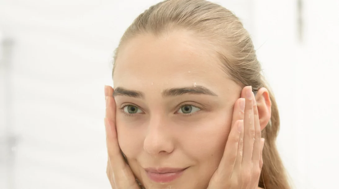 Τελικά, κάθε πότε να πλένω το πρόσωπό μου;