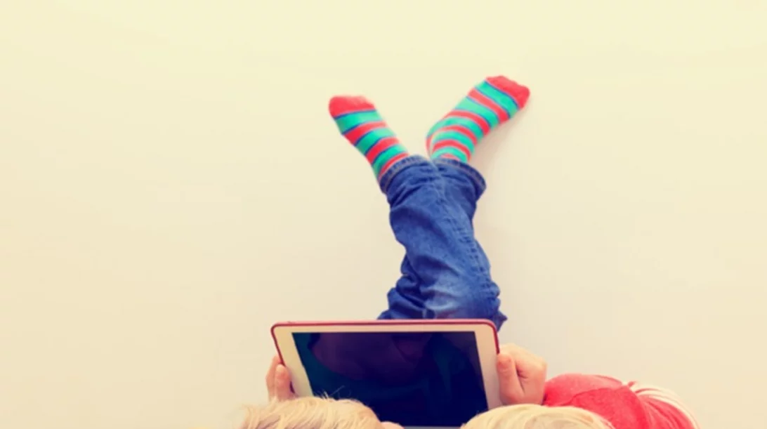 Ποια συμπεριφορά έχουν τα παιδια στο διαδίκτυο και τι πρέπει να γνωρίζεις