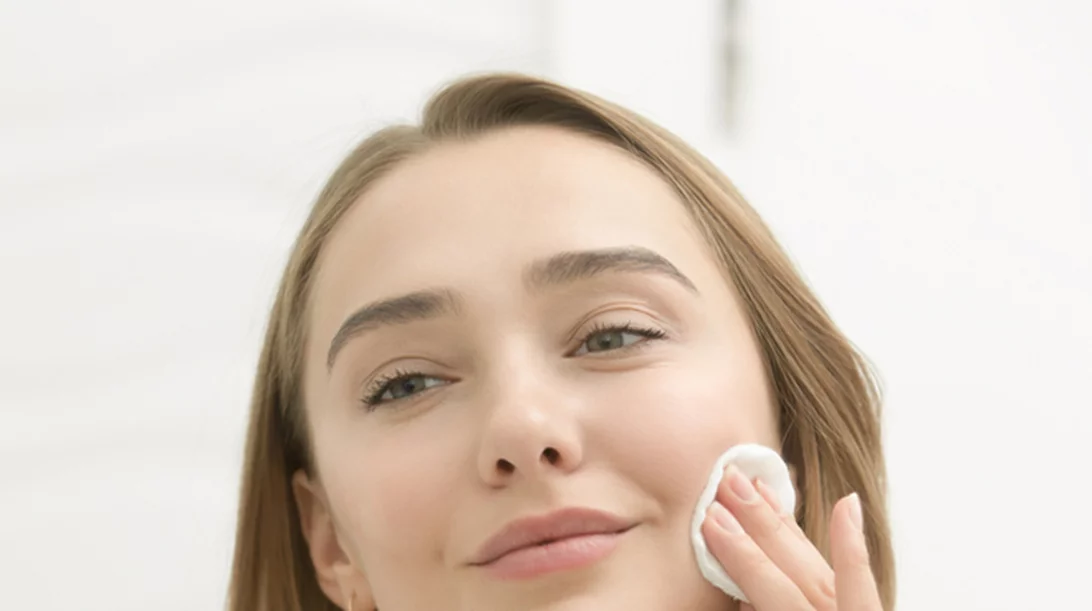 Αυτό είναι το ΤΕΛΕΙΟ μακιγιάζ για στρογγυλό πρόσωπο (ώστε να φαίνεται ότι έχεις γωνίες)