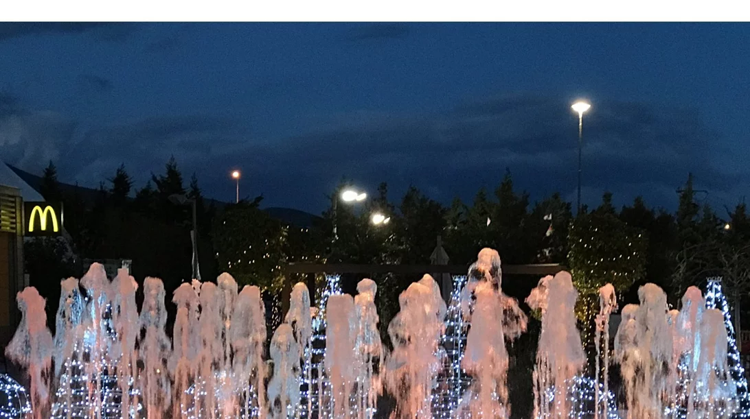 Η Vichy σε προσκαλεί στο Smart Park για ένα μοναδικό light music show