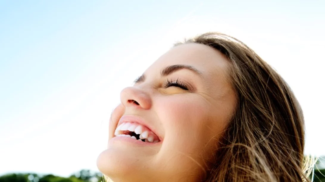 Ευαίσθητα ούλα; Κάνε τους δώρο την πιο έξυπνη οδοντόβουρτσα!