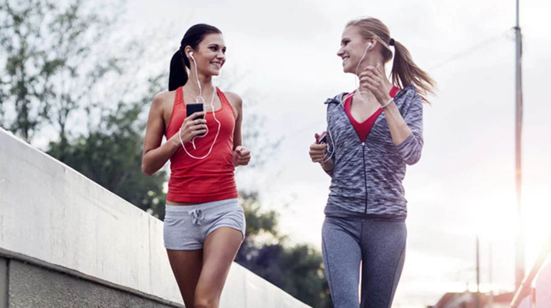 Αυτά είναι τα πιο stylish ρούχα για τρέξιμο! (να τι φοράμε στη Shape Running Team)