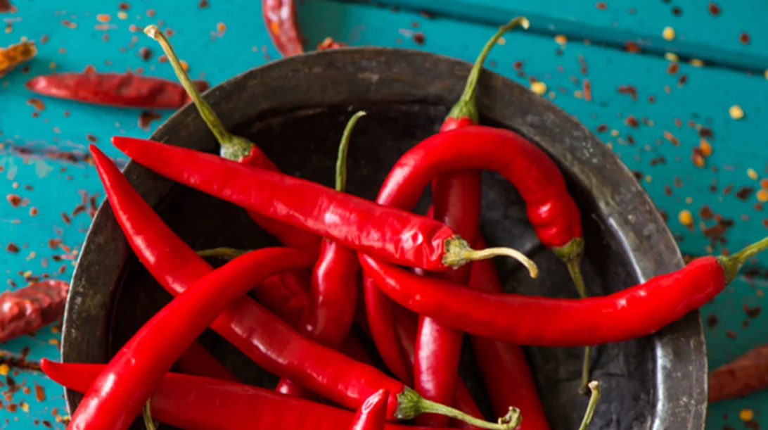 Αν τρως συχνά καυτερές πιπεριές θα ζήσεις περισσότερα χρόνια!