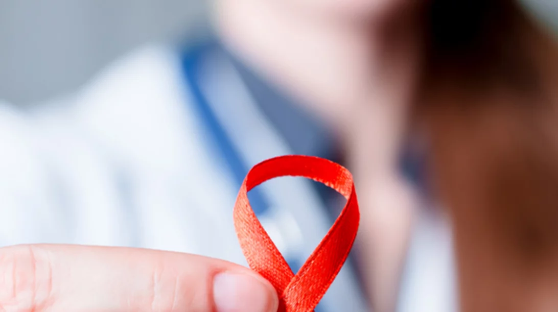 HIV: Οι πρώτες ελπίδες για ίαση από Έλληνα επιστήμονα στις ΗΠΑ!