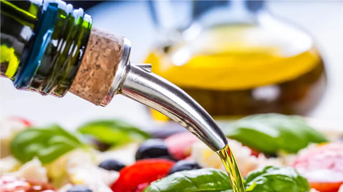 Η μεσογειακή διατροφή κάνει την «καλή» χοληστερίνη ακόμη πιο καλή για την καρδιά