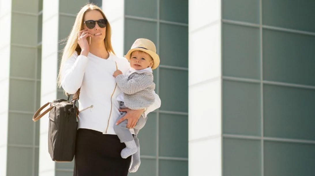 Οι εργαζόμενες μαμάδες έχουν επιτυχημένα παιδιά, σύμφωνα με έρευνα