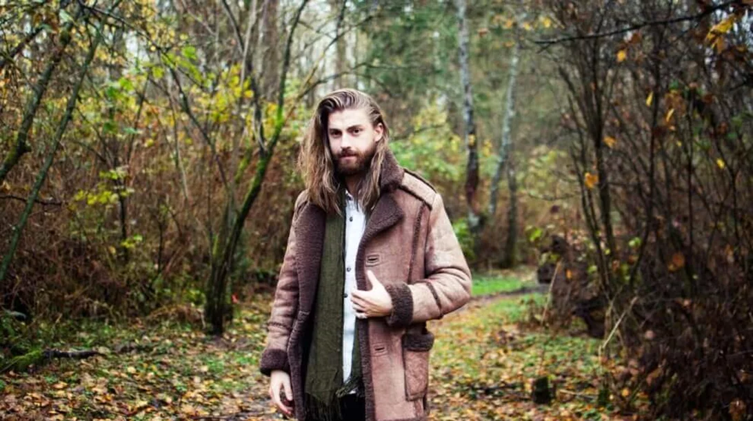 Ξέρεις τους «The Longhairs»; Η 1η κοινότητα που βοηθά τους άνδρες με μακριά μαλλιά είναι γεγονός!