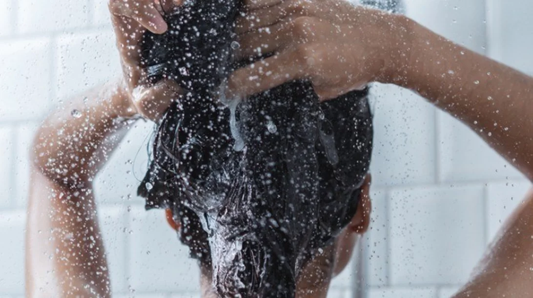 Τα vegan προϊόντα περιποίησης μαλλιών που θα λατρέψεις