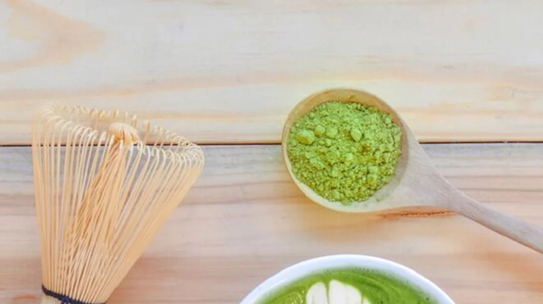Matcha latte: H συνταγή της της Jessica Alba ή τσάι μάτσα όπως το φτιάχνει η Κατερίνα Καινούργιου