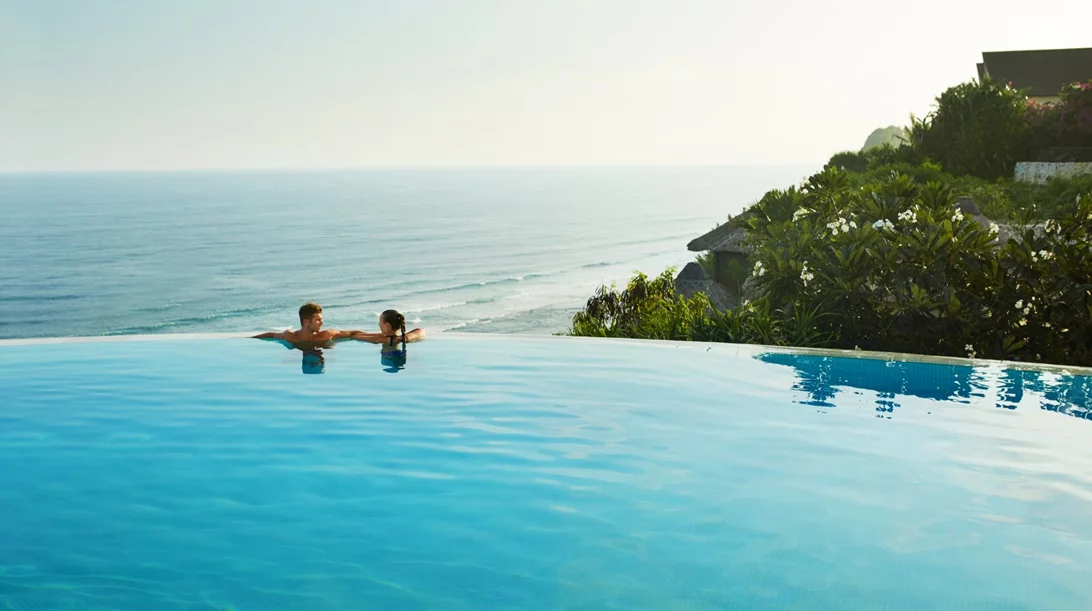 Ξενοδοχεία επιστρέφουν τα χρήματα σε ζευγάρια αν χωρίσουν μέσα 1 χρόνο από τη διαμονή τους!