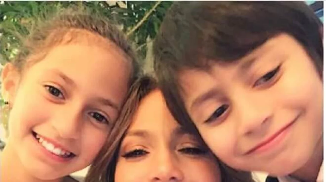 Οι celebrities μας συγκινούν στη γιορτή της μητέρας: Από τον Σάκη Ρουβά και την Ειρήνη Παπαδοπούλου στην Kylie Jenner και την Heidi Klum