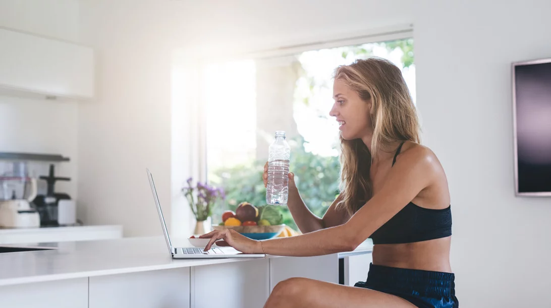 8 ιδέες για να πίνεις 2 λίτρα νερό την ημέρα από τις Shape editors!