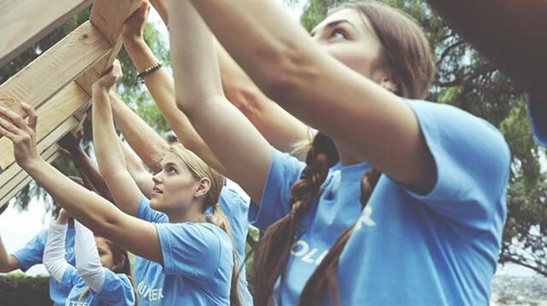 Έχεις 9 λόγους να ξεκινήσεις εθελοντισμό