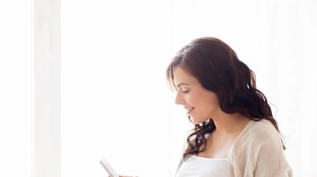 Τελικά, η χρήση κινητού στην εγκυμοσύνη μάλλον ΔΕΝ επηρεάζει την ανάπτυξη του εμβρύου