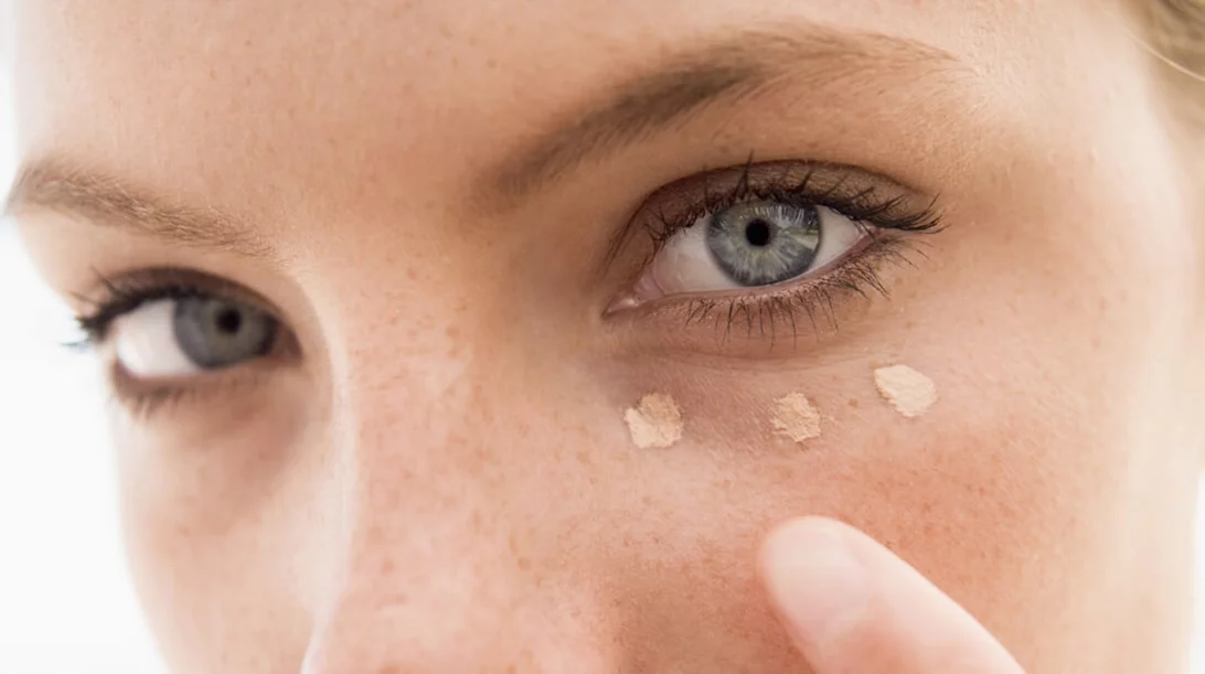 Oι 10 κανόνες του concealer για να καλύψεις ατέλειες