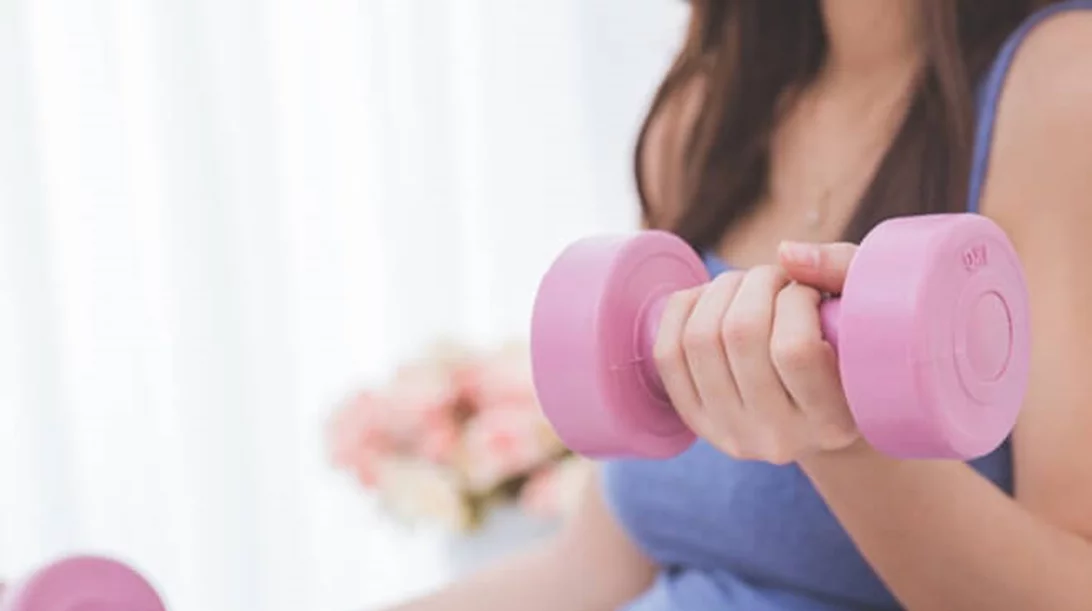 Οι πιο συχνές ενοχλήσεις της εγκυμοσύνης και πώς θα τις αντιμετωπίσεις (Ναυτία, συχνοουρία, αιμορροΐδες, συσπάσεις...)