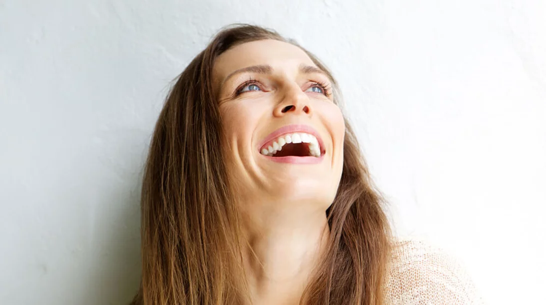 Περιποίηση προσώπου μετά τα 40: Όσα χρειάζεσαι για άψογη επιδερμίδα