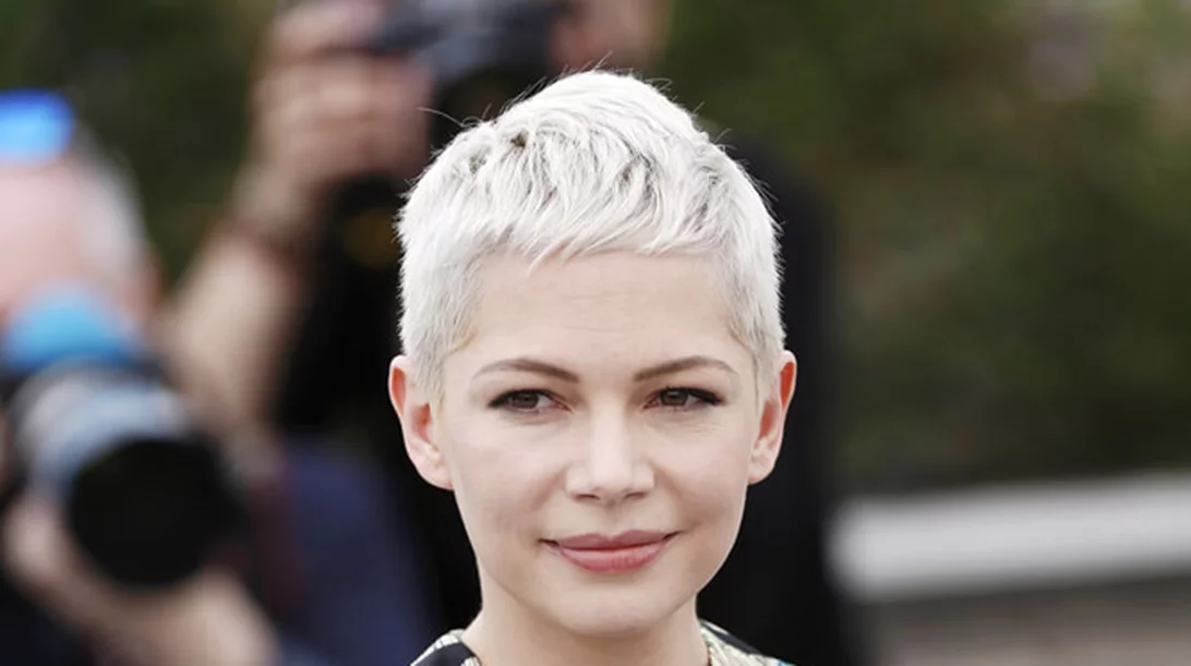 11+1 celebrities με κοντά μαλλιά που θα σε στείλουν... κομμωτήριο