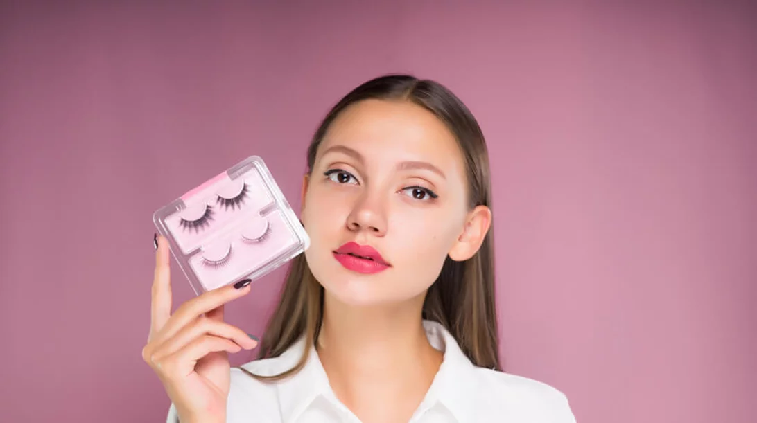 Έτσι καταστρέφεις τις βλεφαρίδες σου και δεν το ξέρεις