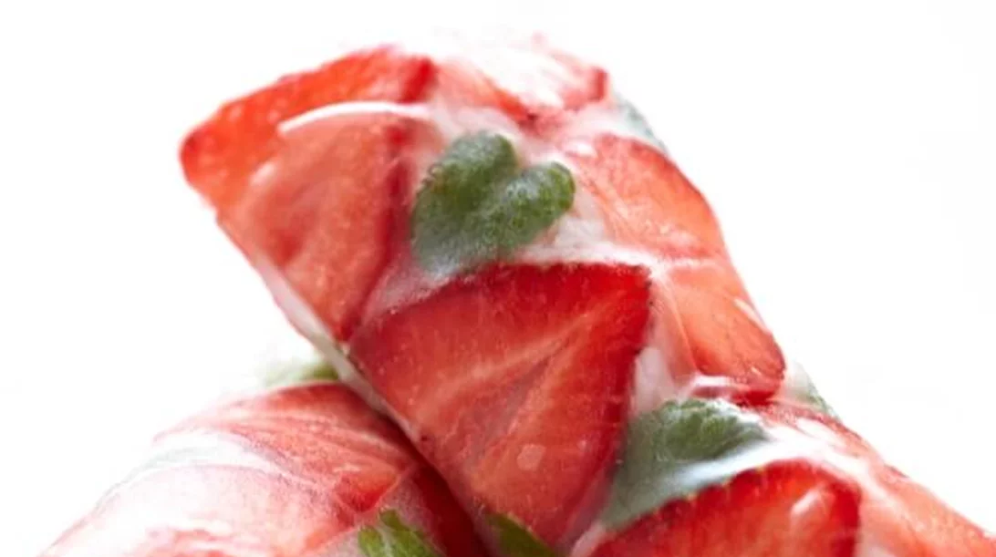 H νέα μας μανία: Πώς θα φτιάξεις ρολάκια ρυζιού με τα δικά σου υλικά βήμα-βήμα