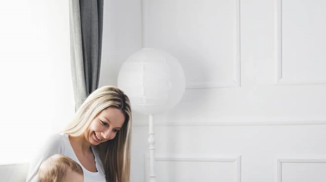 Να πώς πρέπει να διαβάζεις τα παραμύθια στα παιδιά για να αυξηθεί η εγκεφαλική λειτουργία (και ποια παραμύθια)