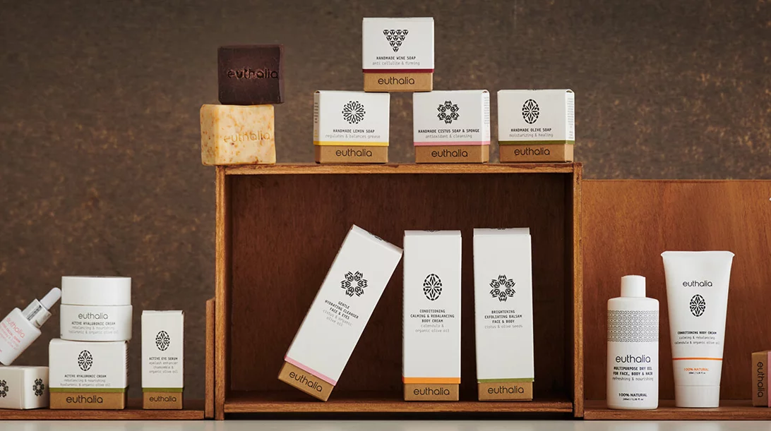 Τα 3 θαυματουργά προϊόντα περιποίησης Euthalia που θα αλλάξουν την επιδερμίδα σου σε λίγες μέρες