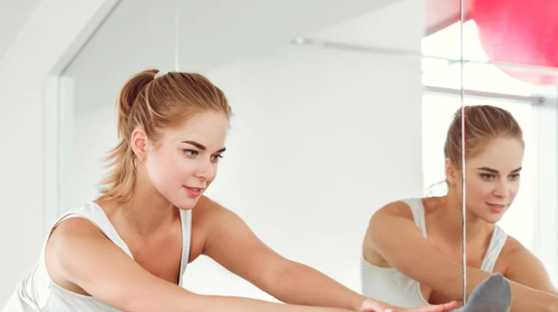 Οι ασκήσεις στη μπάρα που θέλεις για σφιχτούς γλουτούς