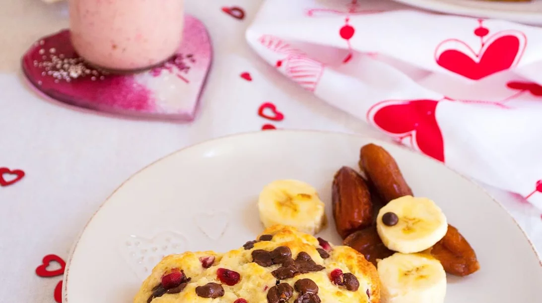 Συνταγή για scones με ρόδι και σταγόνες σοκολάτας χωρίς ζάχαρη από τη διατροφολόγο!